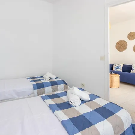 아파트 A Pie De Todo, Luz, Balcon Y Playa En Tossa *